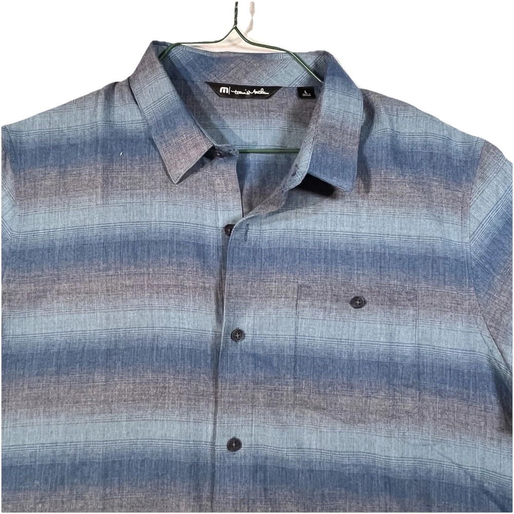 Travis Mathew Men's Short Sleeve Button‎ Up Size L Poly Rayon Blend Light Weight